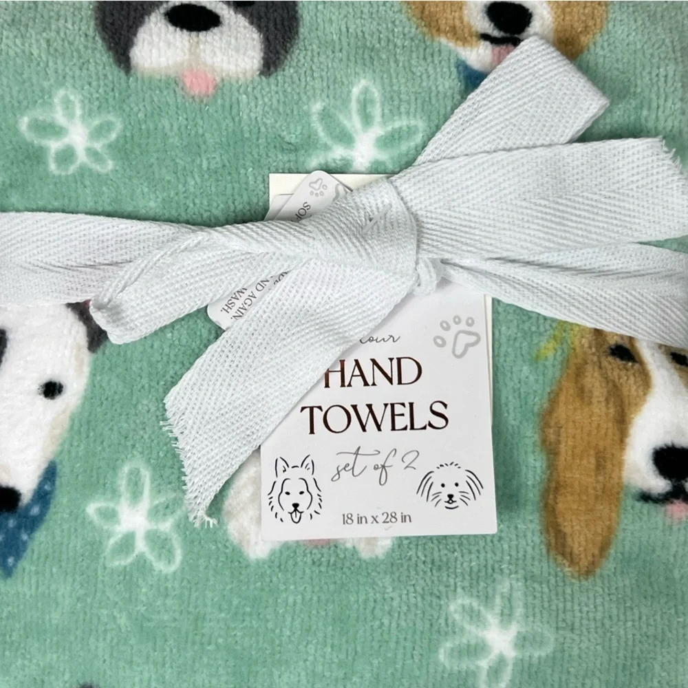 Envogue - ‘Dogs - mint bundle’ bath towel set. NWT